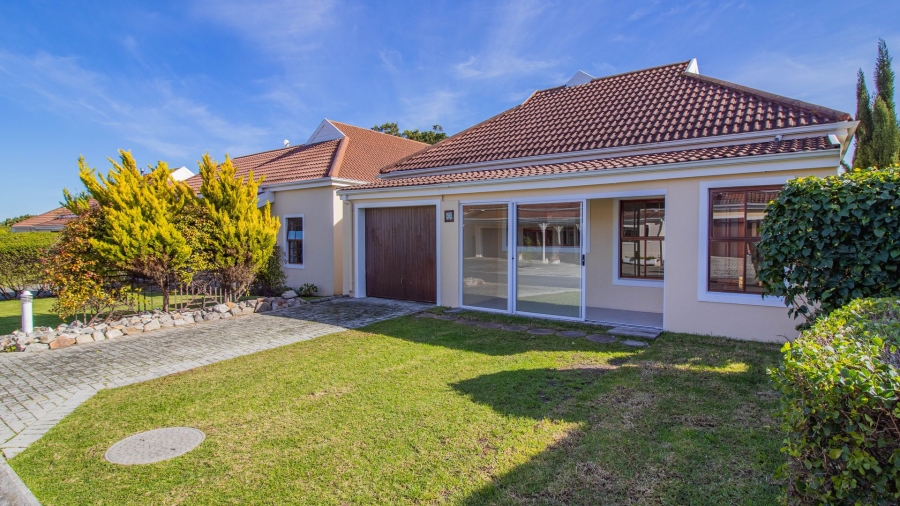 3 Bedroom Property for Sale in Sandbaai Western Cape
